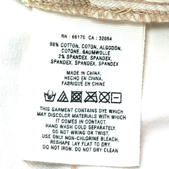 ANTHROPOLOGIE Night Garden Handpainted Denim Skirt
Size 29 art Motif - Picture 5 of 6